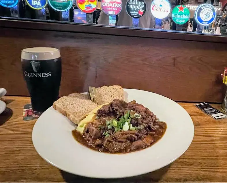 Best Irish Guinness Stew in a restaurant of Dublin