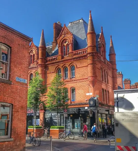 Drury Street and Costume Finds