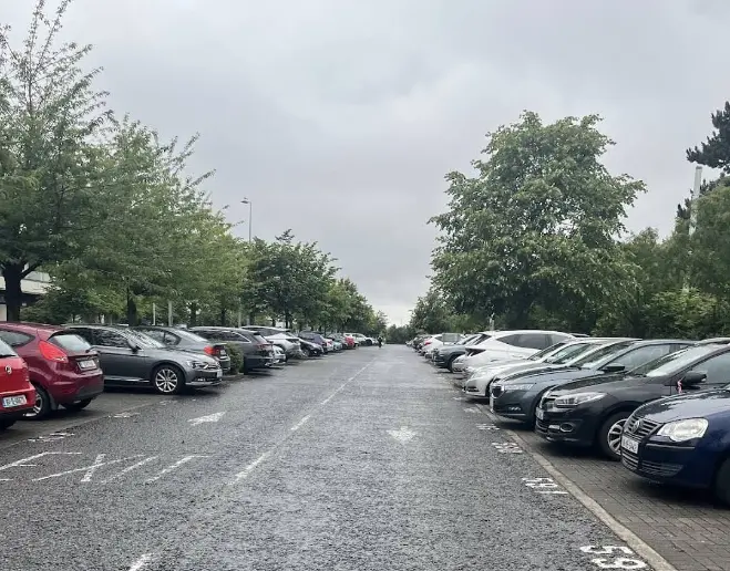Carrickmines Luas Park and Ride : Dublin 18