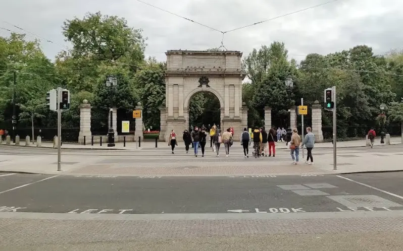 St Stephen's Green best picnic spot in dublin for tourists