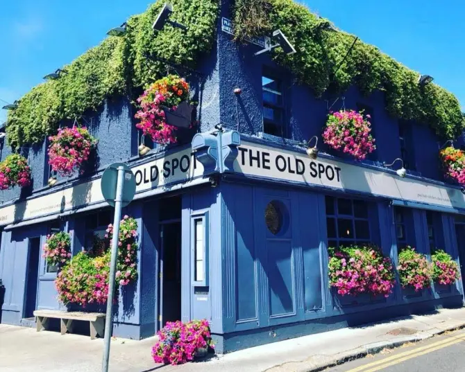 The Old Spot, Bath Avenue